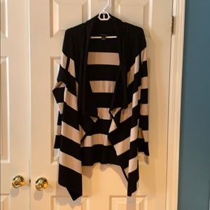 Long cardigan in. Black & Beige